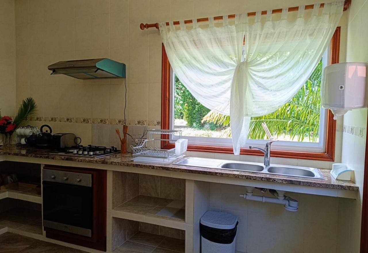 Badamier Self-Catering Apartment ลาดิก ภายนอก รูปภาพ